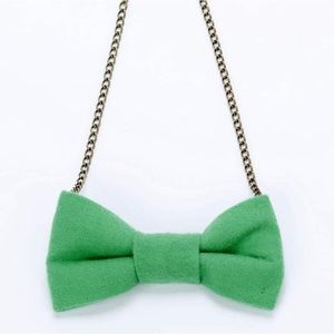 NWT PEPPERCORN KIDS green bow Necklace